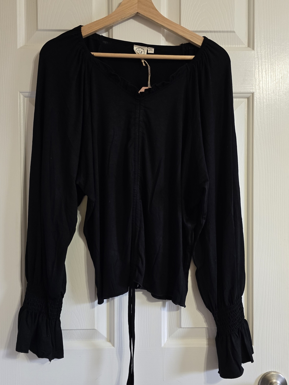 Grace & Emma Women's Black Solid Knit Tie Front Smocked Ruffle Blouse 2XL